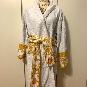 bootleg versace robe